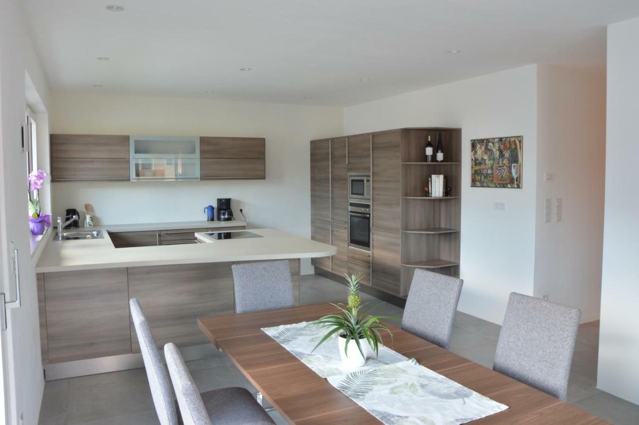 Family Apartment Julia Termeno Exterior foto