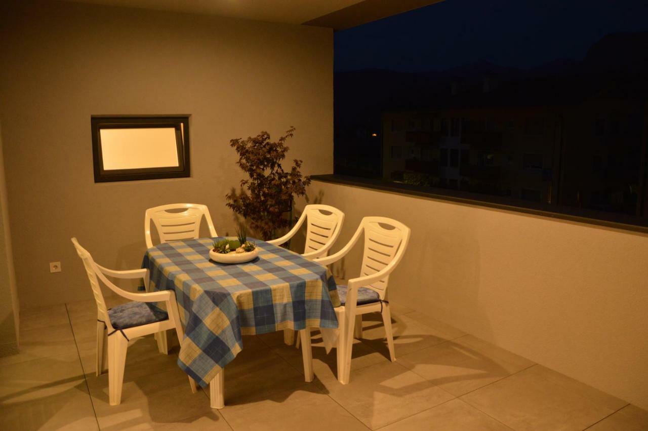 Family Apartment Julia Termeno Exterior foto